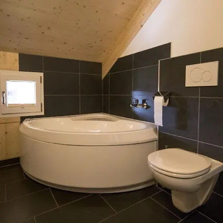 Chalet Wellness Chalet 63b בקתה *